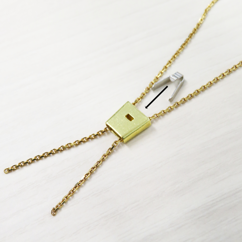 N2バネ金具をセット